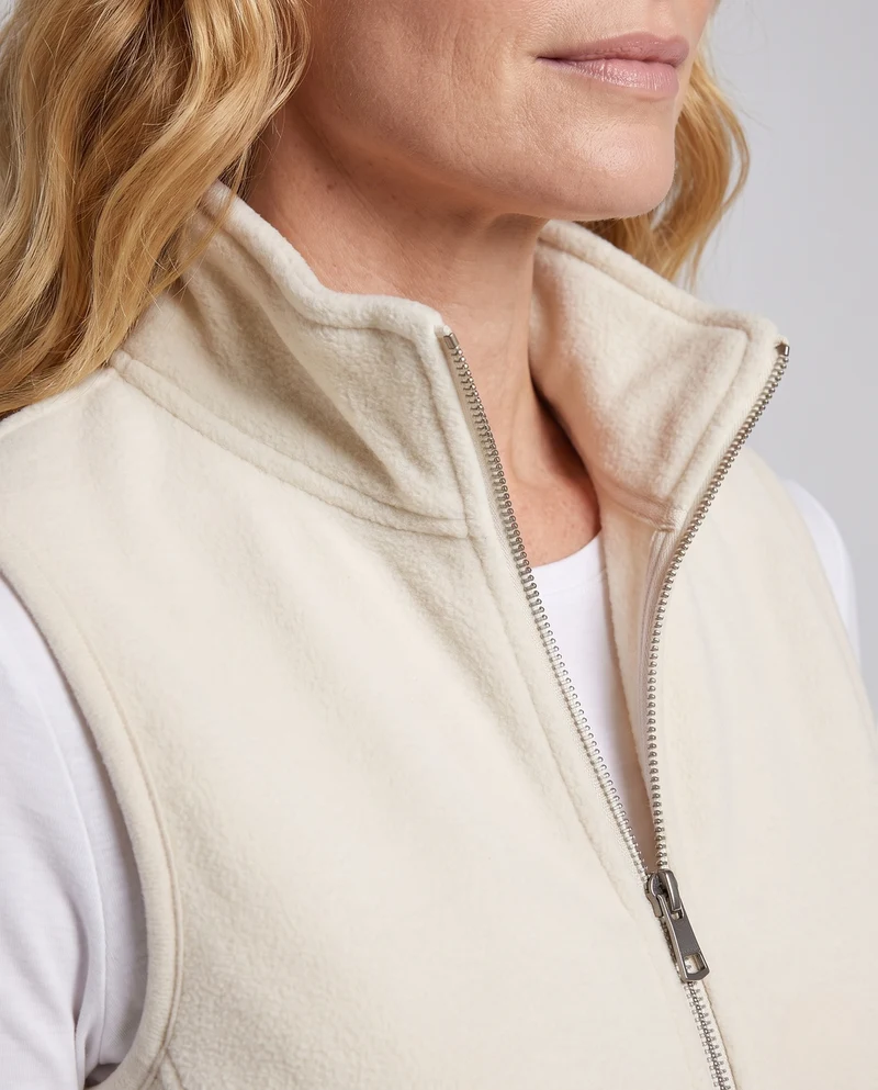 Damen Kuschelige Microfleece-Weste mit hochschließendem Kragen und konturierten Fronttaschen Nord Taschen