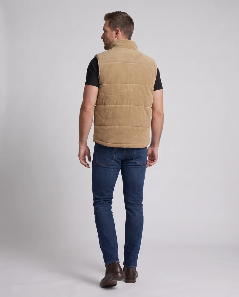 Herren Cord-Steppweste mit wärmendem Teddyfutter, Klappentaschen und hohem Stehkragen Nord Taschen
