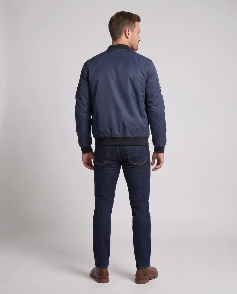 Herren Satin-Bomberjacke im Pilot-Design mit gestickten Patches und Mehrfachtaschen Nord Taschen