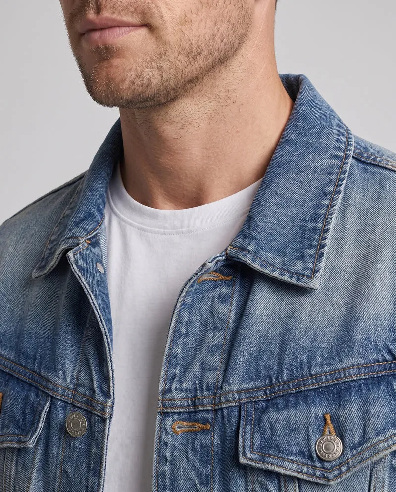 Herren leichte Vintage-Denimjacke im Trucker-Schnitt mit Brustpatten und gerader Passform Nord Taschen