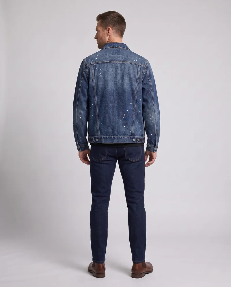 Herren Jeansjacke im Vintage-Trucker-Stil mit dezenten Paint-Splatter-Akzenten Nord Taschen