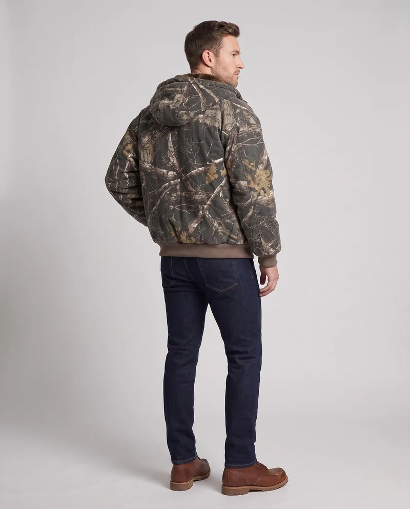 Herren gefütterte Camouflage-Kapuzenjacke im Bomberstil mit Teddyfutter und Patch-Details Nord Taschen