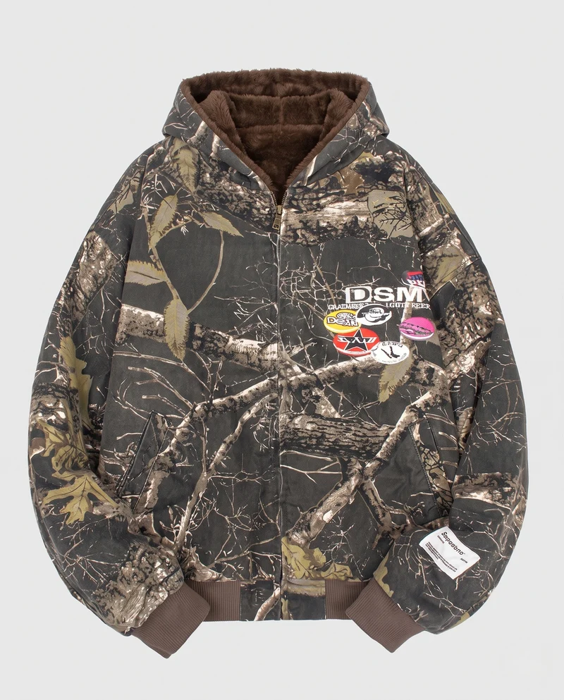Herren gefütterte Camouflage-Kapuzenjacke im Bomberstil mit Teddyfutter und Patch-Details Nord Taschen