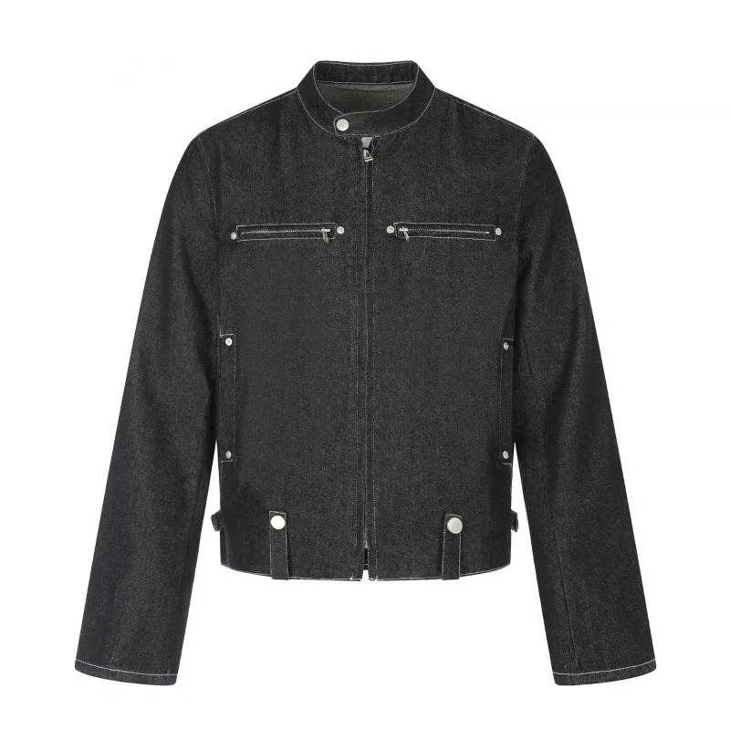 Herren Kurz geschnittene kastige Denimjacke im Worker-Blouson-Stil mit Stehkragen und Metallapplikationen Nord Taschen