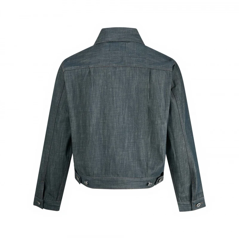 Herren Kurz geschnittene Jeansjacke mit vertikalen Biesen, Pattentaschen und kastiger Silhouette Nord Taschen