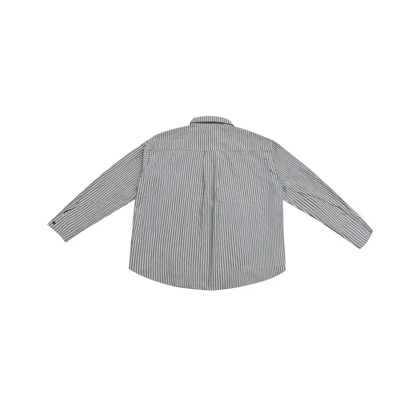 Damen Weites gestreiftes Hemd im Oversize‑Cut mit Hemdkragen und Brusttasche Nord Taschen