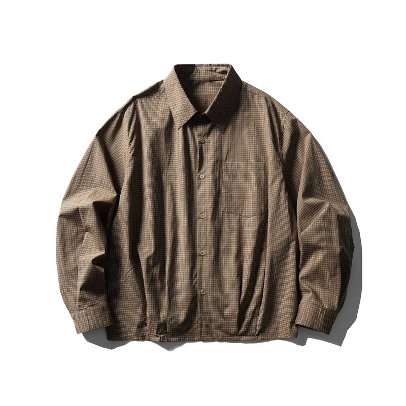 Herren Kurz geschnittenes kastiges Overshirt mit Karomuster, Hemdkragen und elastischem Saum Nord Taschen