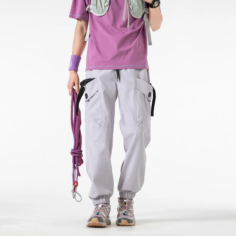 Unisex Weite Technical-Cargo-Jogginghose mit verstellbarem Tunnelzug, großen Klapptaschen und elastischem Knöchelabschluss Nord Taschen