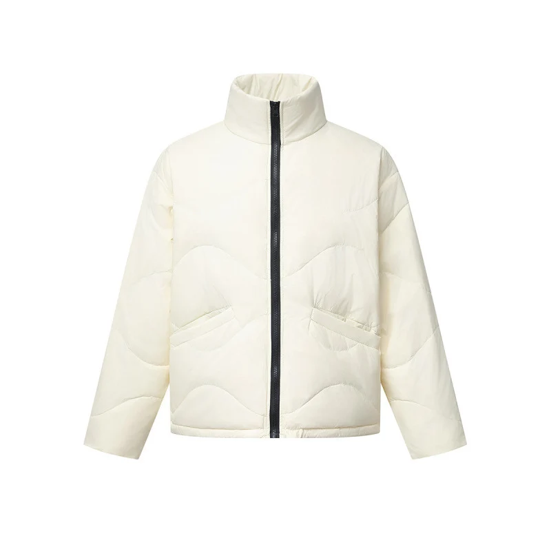Damen Kurz geschnittene wattierte Steppjacke mit Wellensteppung und hohem Stehkragen Nord Taschen