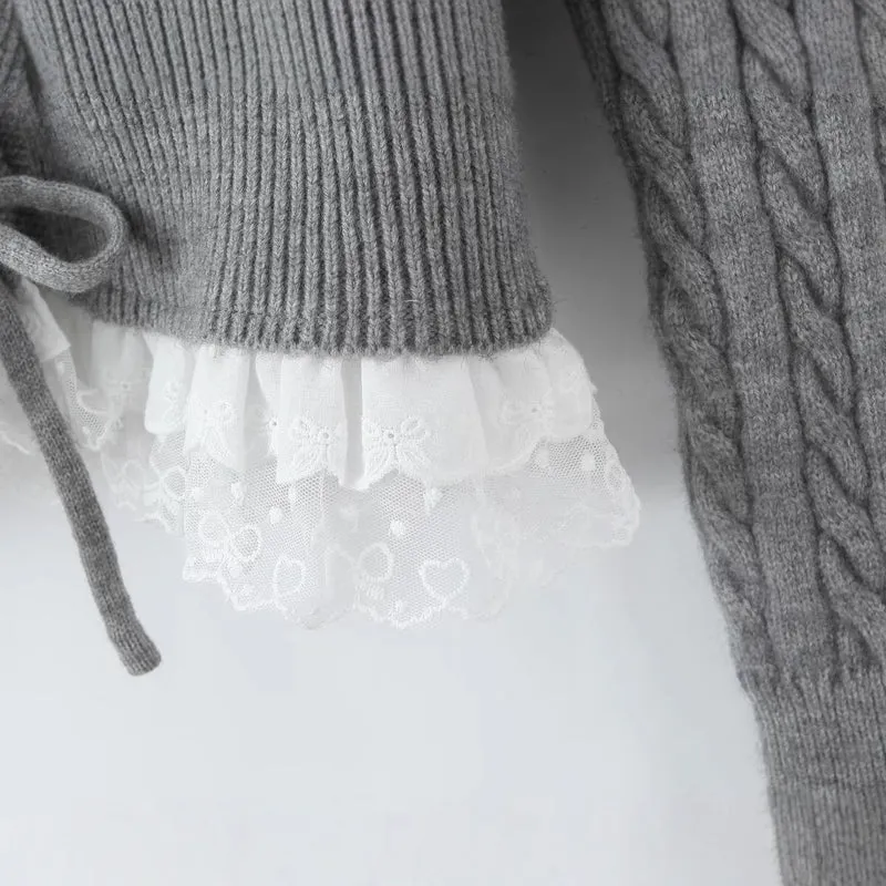 Damen Strickjacke mit Zopfmuster, Knopfleiste und Spitzenvolant Nord Taschen