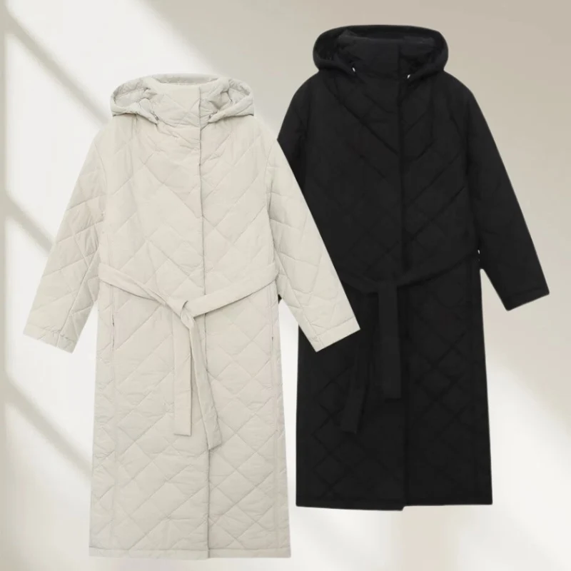 Damen Steppmantel mit Kapuze, Taillengürtel und Rautensteppung Nord Taschen