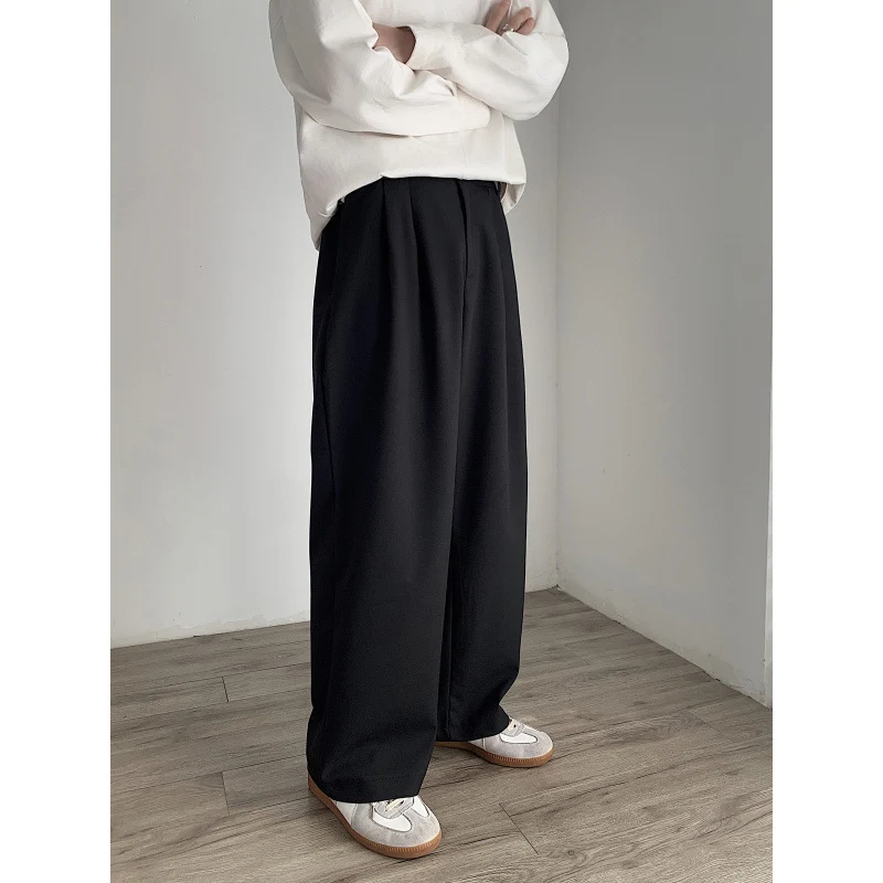 Damen Hochtaillierte weite Bundfalten-Hose mit geradem Bein Nord Taschen