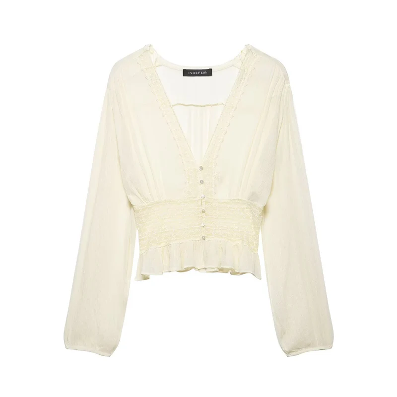 Damen Zarte Langarm‑Bluse aus Crinkle‑Chiffon mit tiefem V‑Ausschnitt, Smok‑Taille und Volantsaum Nord Taschen