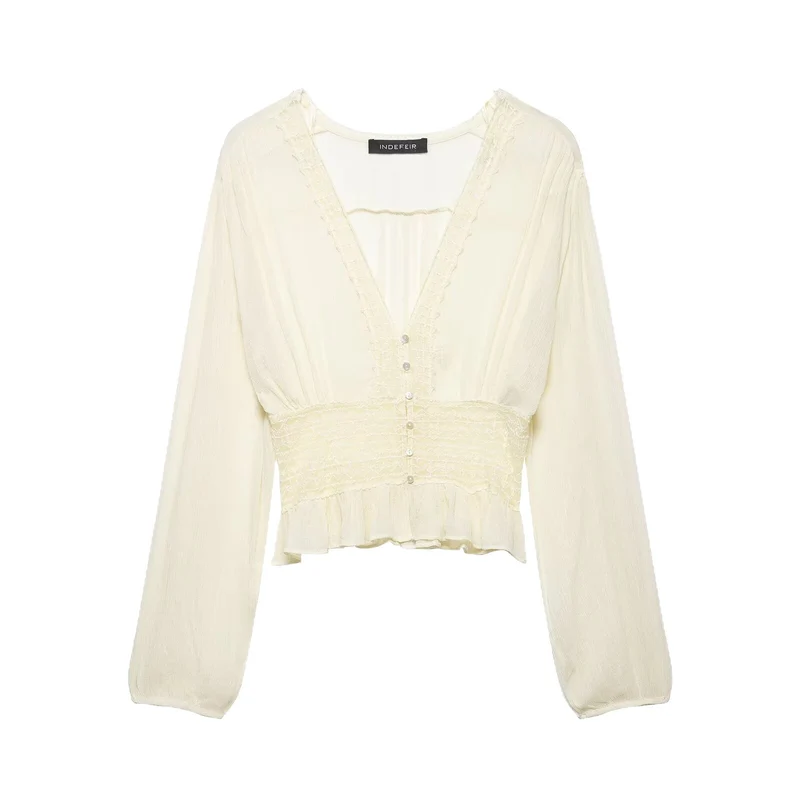 Damen Zarte Langarm‑Bluse aus Crinkle‑Chiffon mit tiefem V‑Ausschnitt, Smok‑Taille und Volantsaum Nord Taschen