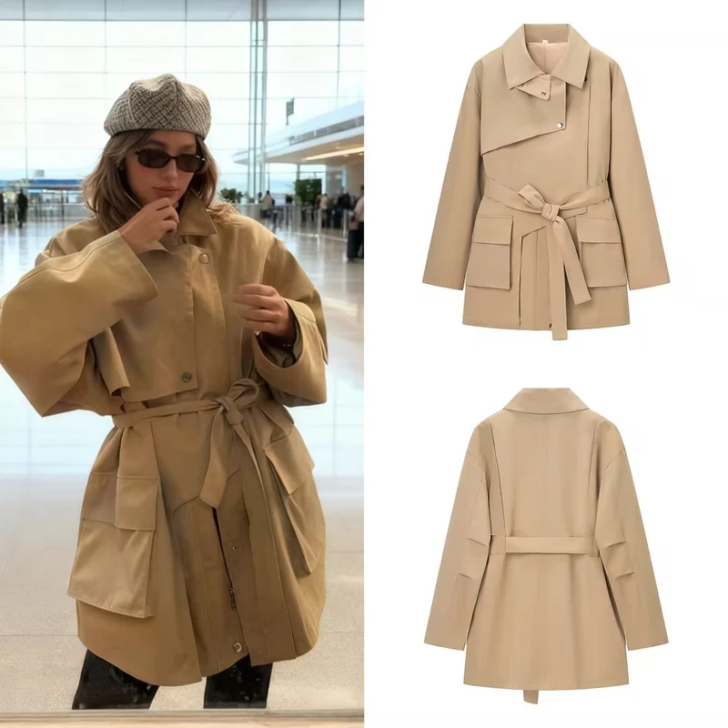 Damen Taillierter Kurzparka mit asymmetrischer Überschlagblende und Utility-Pattentaschen Nord Taschen