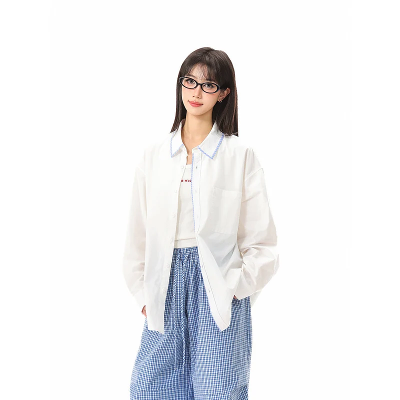 Damen Oversize-Hemdbluse mit kontrastierter Kragenpaspel und Brusttasche Nord Taschen