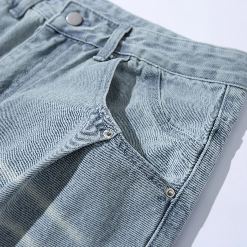 Damen Hochtaillierte weite Cropped-Jeans mit Bundfalten und Utility-Taschen Nord Taschen