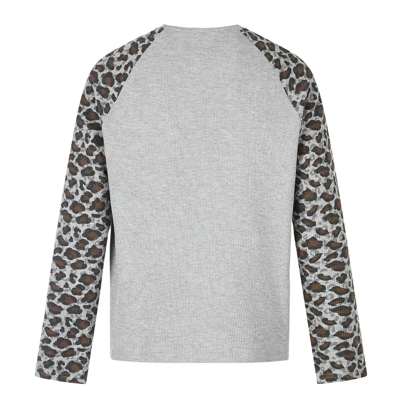 Damen Lässiges Langarmshirt mit Raglanärmeln, Leoparden-Ärmeln und Statement-Print Nord Taschen