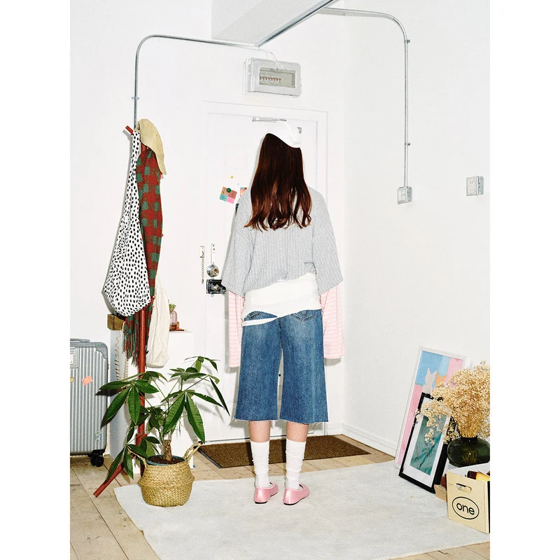Damen Lagenlook-Longsleeve mit gestreiften Ärmelärmeln und grafischem Statement-Print Nord Taschen