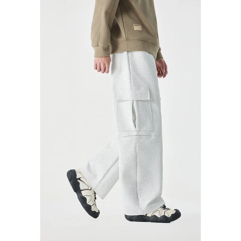 Damen Weite Cargo-Jogginghose aus French Terry mit Gummibund und aufgesetzten Klappentaschen Nord Taschen
