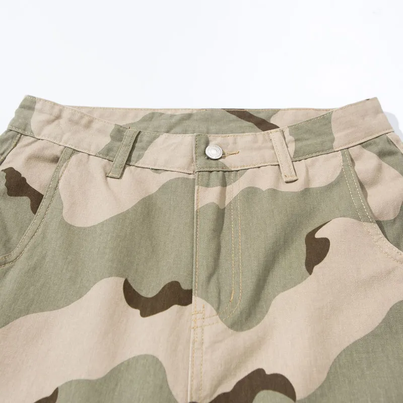 Damen Weite Cropped Cargohose im Camouflage Utility‑Look Nord Taschen