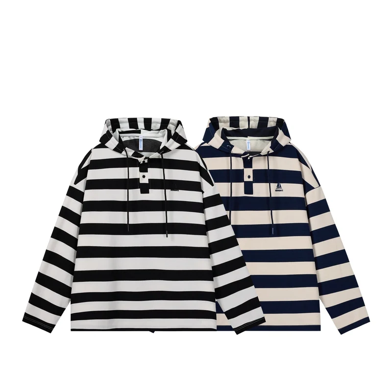 Herren Gestreiftes Kapuzen-Rugbyshirt im Oversize-Schnitt mit Knopfleiste Nord Taschen
