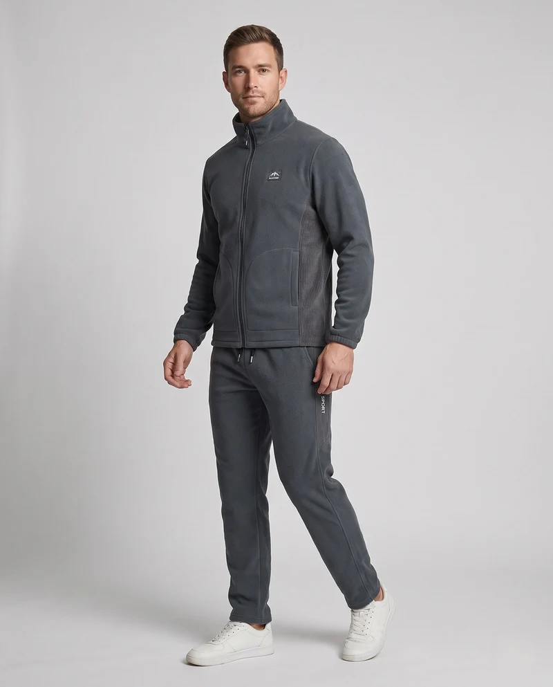 Herren isolierender Fleece Trainingsanzug mit Stehkragen, durchgehendem Reißverschluss und schmal zulaufenden Jogginghosen Nord Taschen
