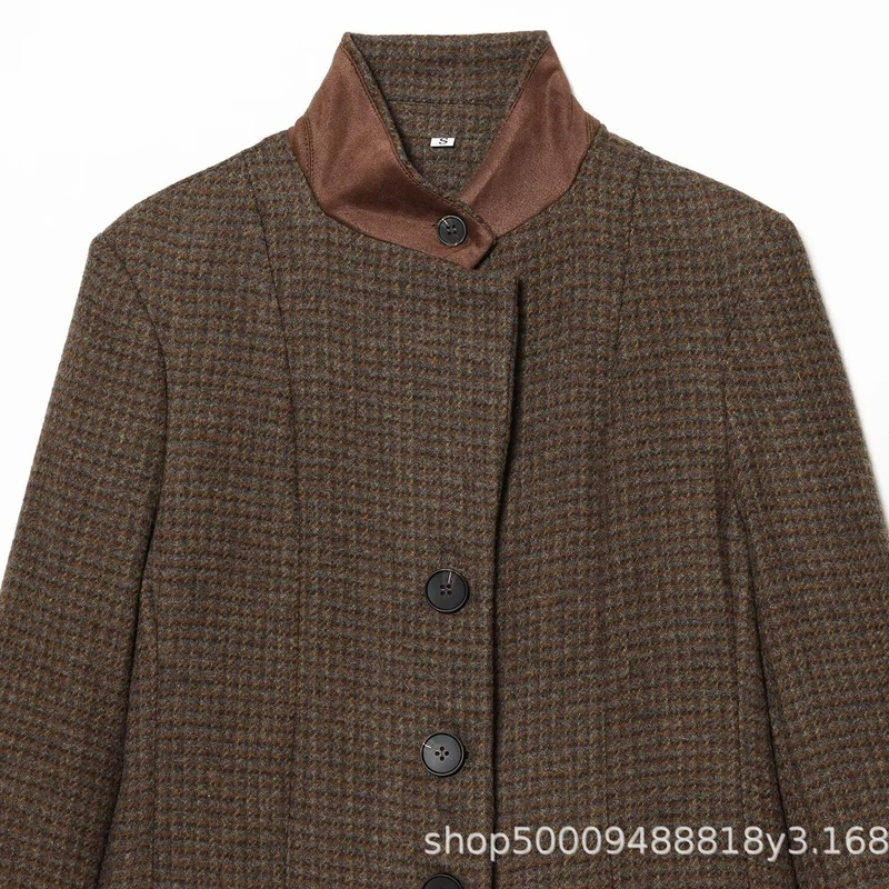 Damen Kurzer Tweedblazer mit Stehkragen, Knopfleiste und Pattentaschen Nord Taschen