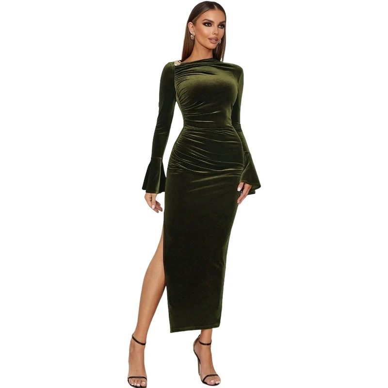 Damen figurbetontes Samt-Abendkleid mit Drapierung Ein-Schulter‑Detail Glockenärmeln und hohem Beinschlitz Nord Taschen
