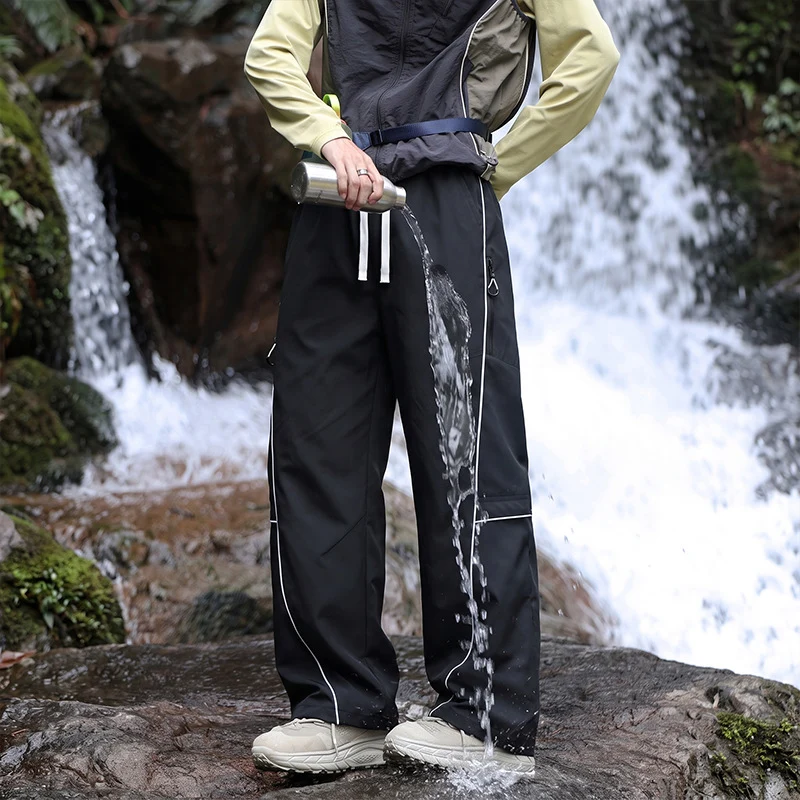 Unisex Wasserabweisende technische Cargo-Hose mit weitem Bein, Reißverschlusstaschen und Kordelzug Nord Taschen