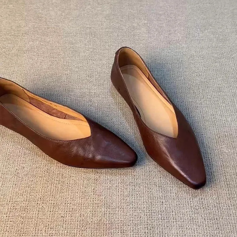 Damen spitze Slipper mit eleganter V-Ausschnittform - Arvani