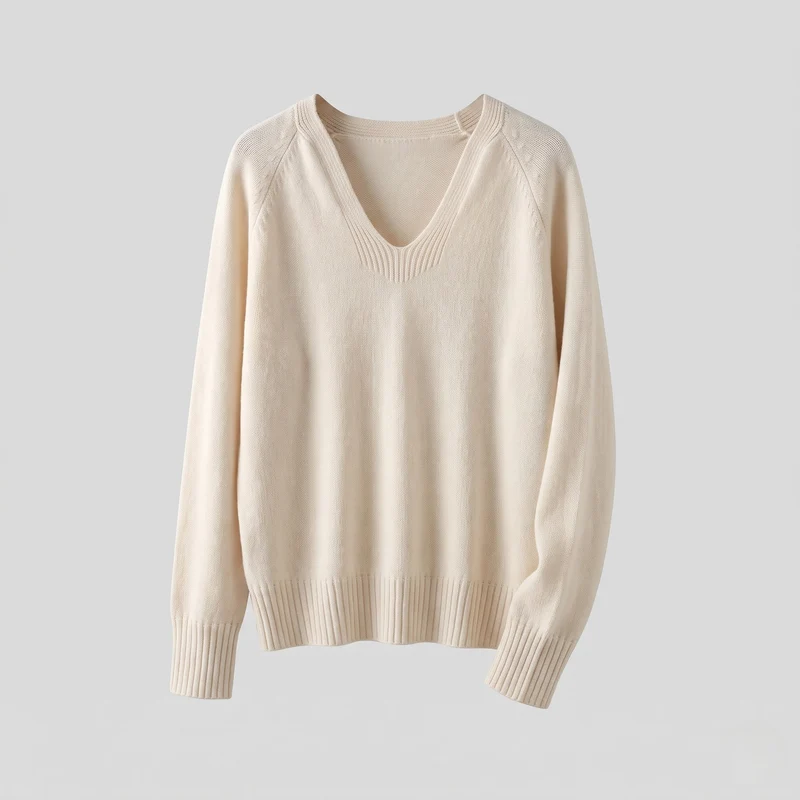 Damen feiner Strickpullover mit weichem V-Ausschnitt, leichter Oversized-Silhouette und gerippten Bündchen Nord Taschen