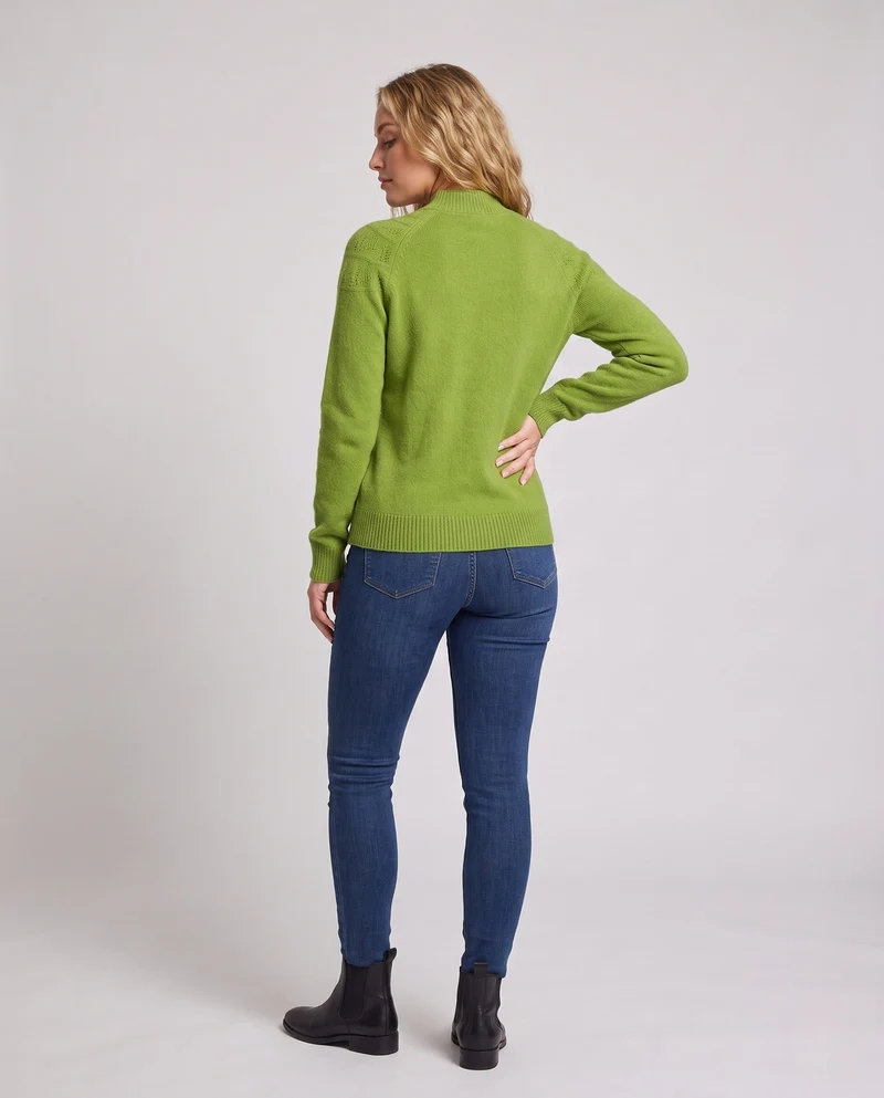 Damen feine Strickpullover mit kurzem Stehkragen und dekorativem Jacquard-Passe Nord Taschen