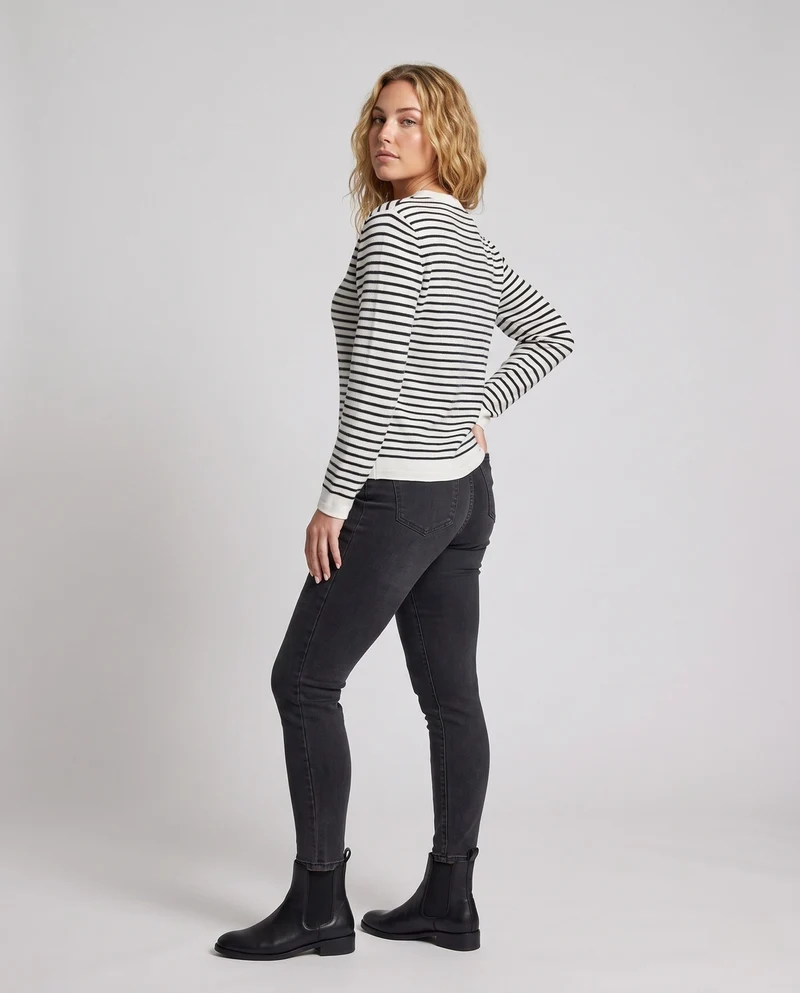 Damen feinstrickpullover mit zartem Streifenmuster, Bootsausschnitt und kaschmirähnlichem Gefühl Nord Taschen