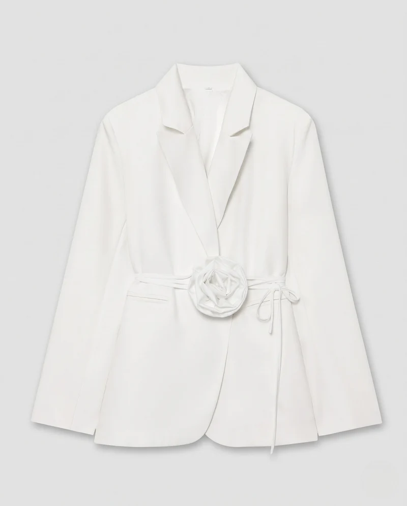 Damen Kurz Taillierter Blazer mit Drapiertem Rosen-Gürtel und Reverskragen Nord Taschen