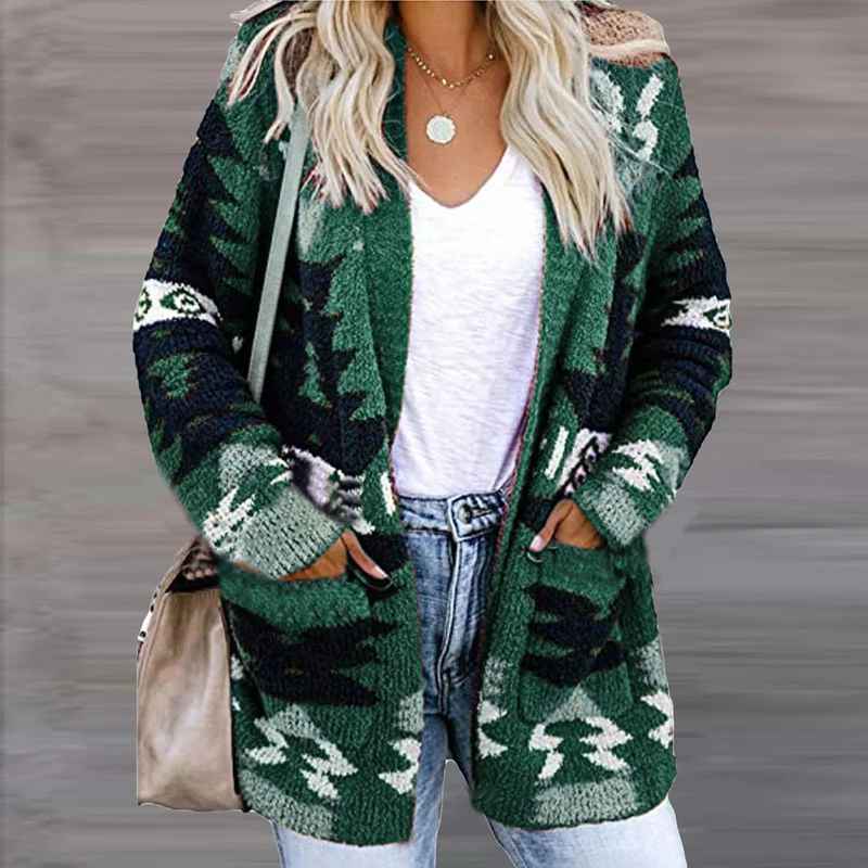 Damen Strickjacke im modernen Ethno-Design mit aufgesetzten Taschen und lässigem Schnitt