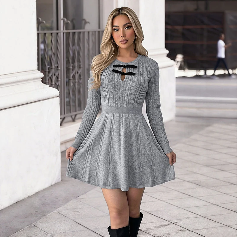Damen Gestricktes A‑Linien‑Strickkleid mit taillierter Schnittführung und dekorativen Cut-outs Nord Taschen