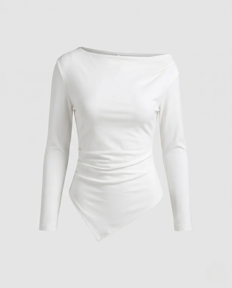 Figurbetontes Damenbody mit weitem Bootsausschnitt und asymmetrischem spitzem Saum Nord Taschen