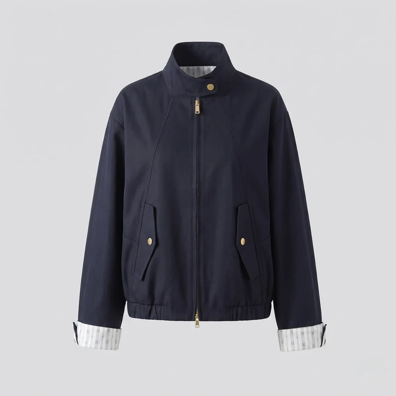 Damen Cropped Utility Jacke mit Stehkragen, Kordelzugsaum und goldfarbenen Details Nord Taschen
