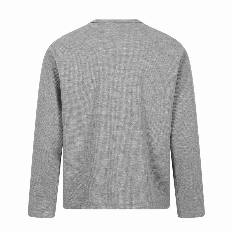 Herren Langarm-Henleyshirt mit Waffelstruktur, Knopfleiste und großflächigem Grafikprint Nord Taschen