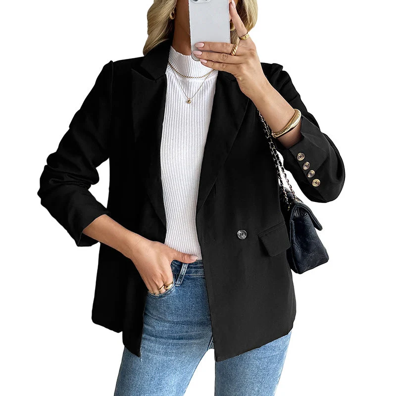 Damen Figurschmeichelnder Longblazer mit eingesetztem Knopf, gerollten Ärmeln und Pattentaschen Nord Taschen