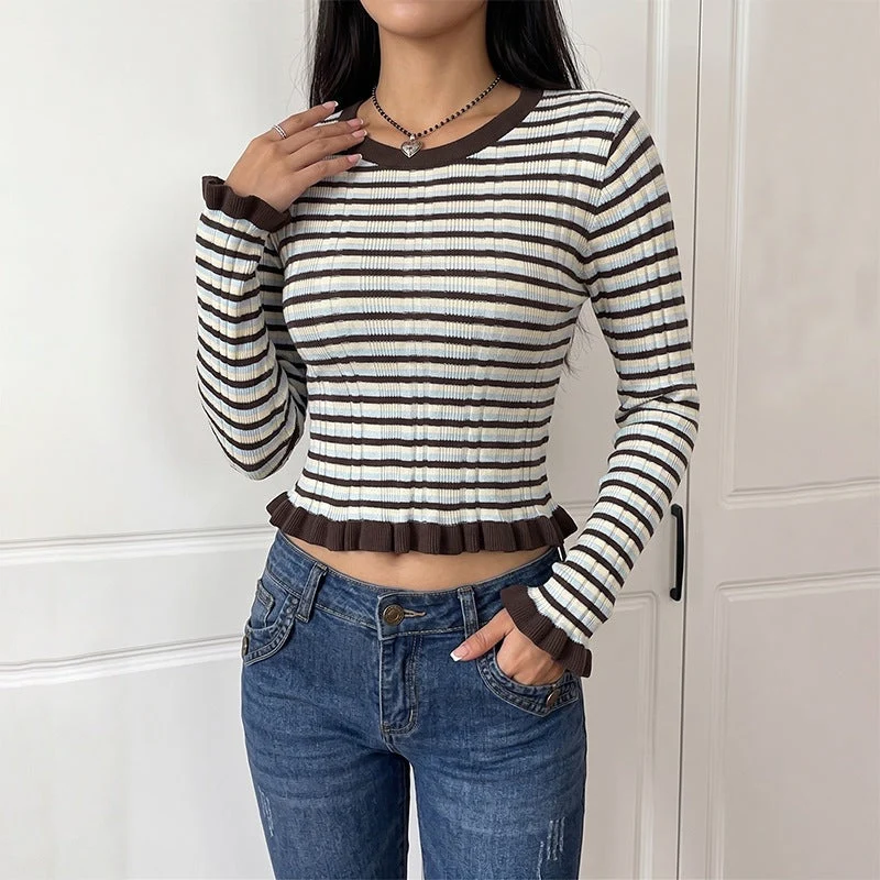 Damen Figurbetontes geripptes Cropped-Longsleeve mit Volantkante und feinem Streifenmuster Nord Taschen