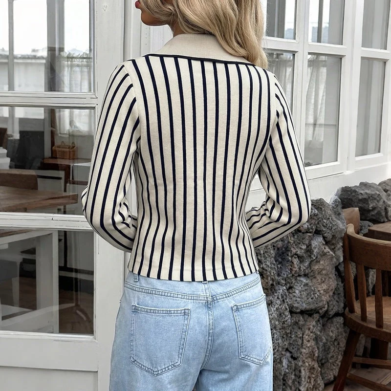 Damen Feinstrick-Cardigan mit Hemdkragen, Knopfleiste und vertikalem Streifenmuster Nord Taschen