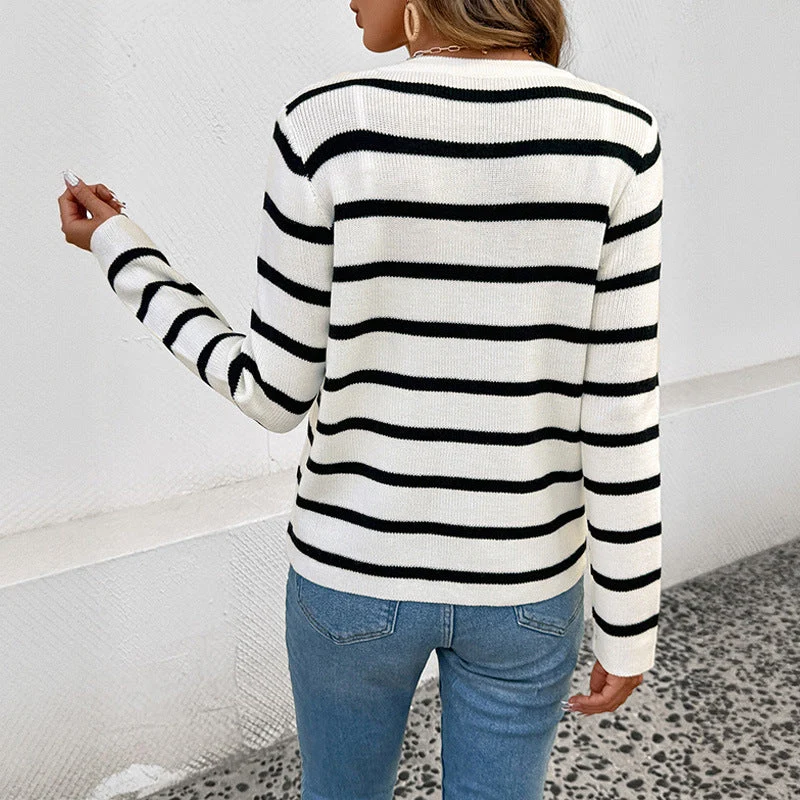 Damen Feinstrick-Cardigan mit maritimen Streifen, goldenen Schmuckknöpfen und schlanker Silhouette Nord Taschen
