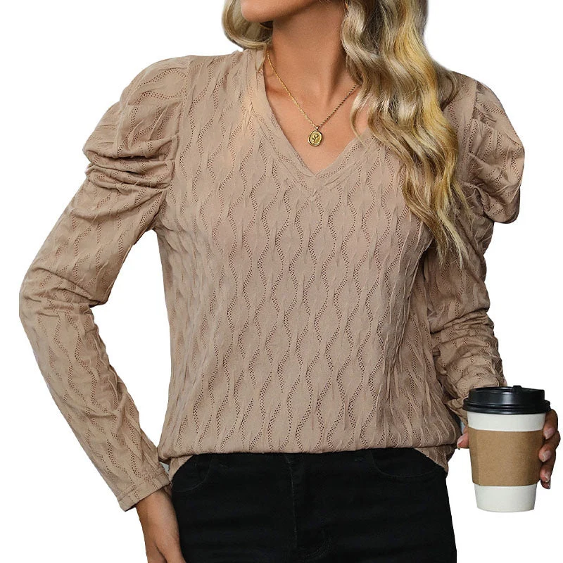 Damen Feinstrick-Longsleeve mit V‑Ausschnitt, zierlicher Ajourstruktur und gerafften Puffärmeln Nord Taschen