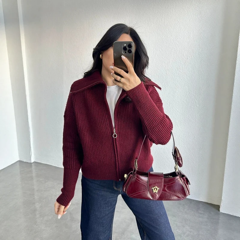 Damen Oversize Strickjacke mit Reißverschluss und hohem Kragen Nord Taschen