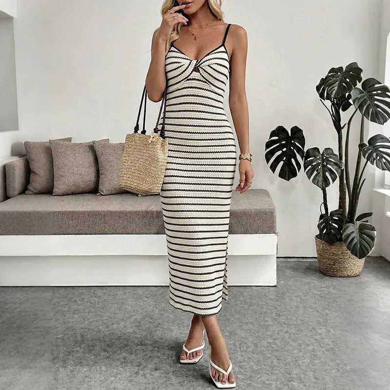 Damen Figurbetontes gestricktes Midi‑Kleid mit Spaghettiträgern und seitlichem Schlitz Nord Taschen