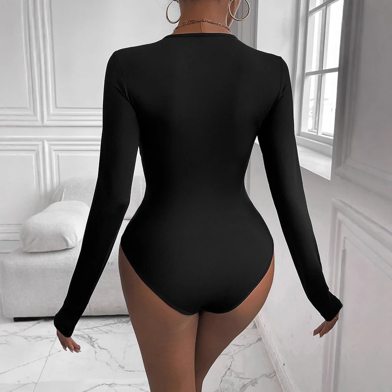 Damen Figurbetontes Langarmshirt mit Twist-Detail und Rundhalsausschnitt Nord Taschen