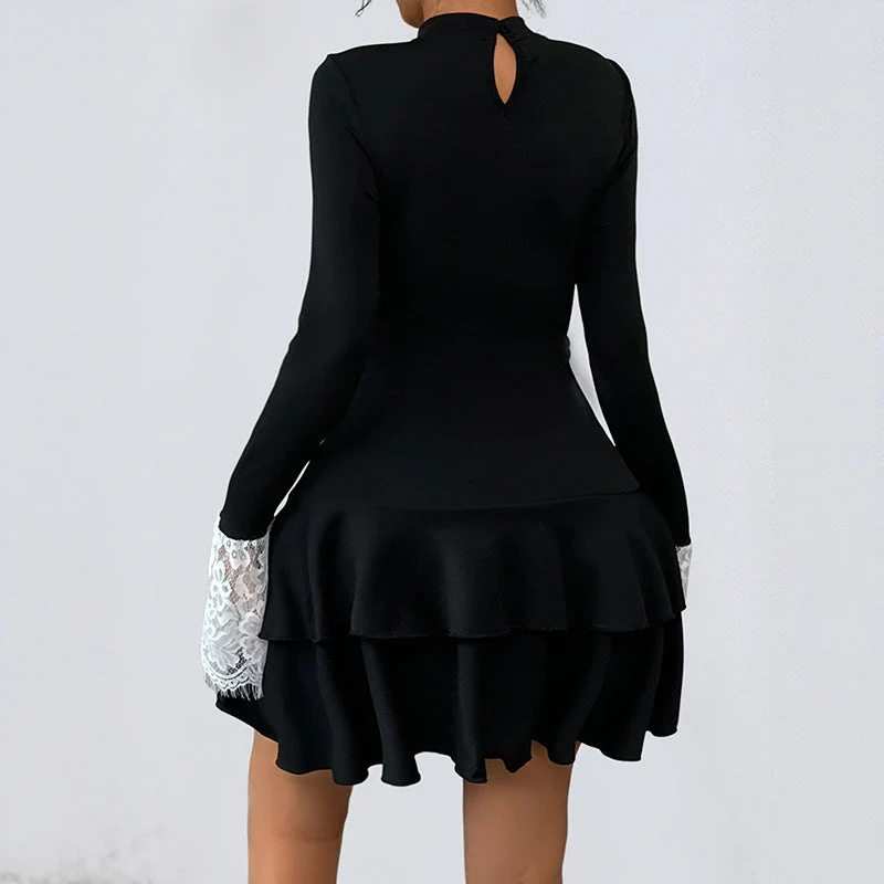 Damen Figurbetontes Longsleeve-Minikleid mit Spitzen-Dekolleté, Volantstufen & Schmuckschleife Nord Taschen