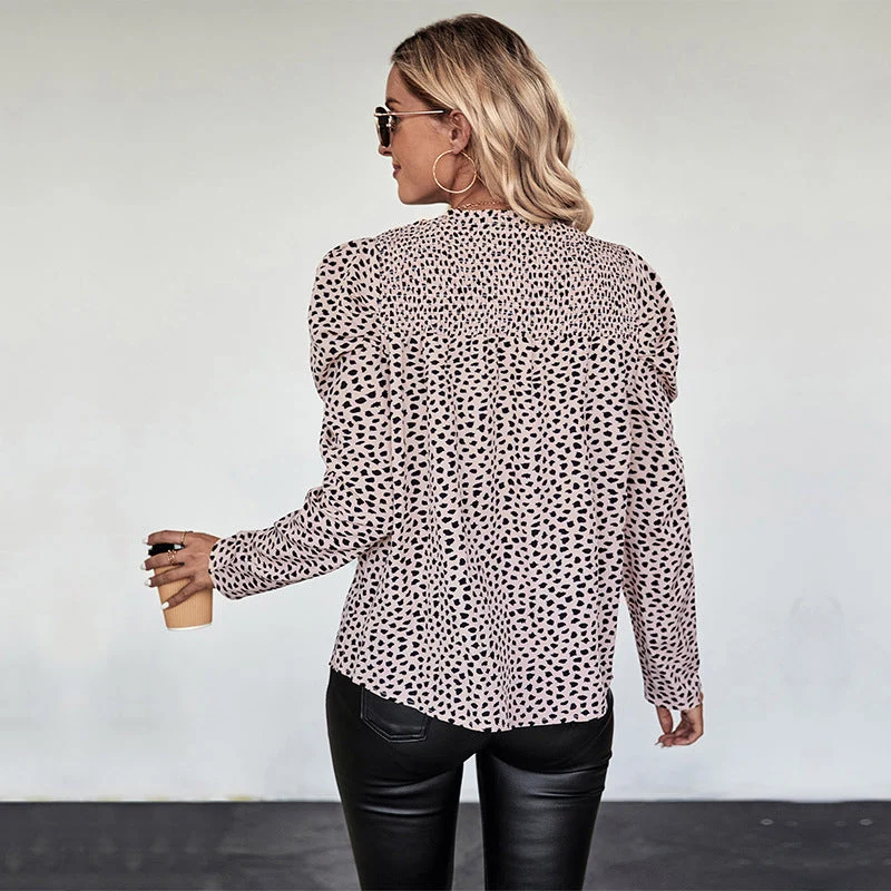 Damen Gepunktete Bluse mit Smok‑Passe, Puffärmeln und lockerem Fall Nord Taschen